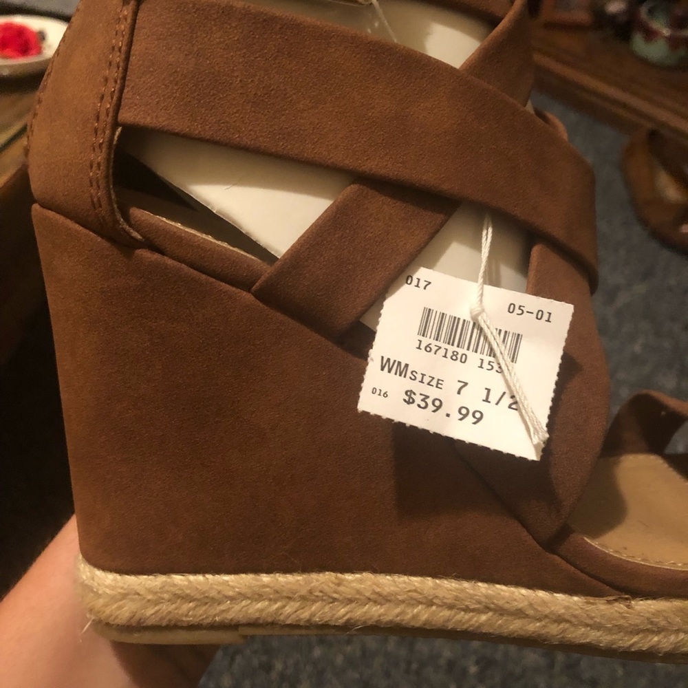 ☀️Strapped Wedges☀️ - Picture 6 of 7